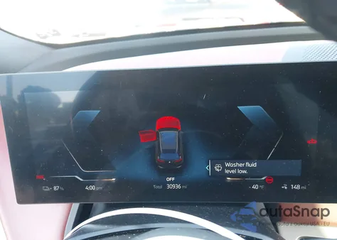 2023 BMW Ix M60 z USA, uszkodzony, nr VIN WB533CF02PCM56390